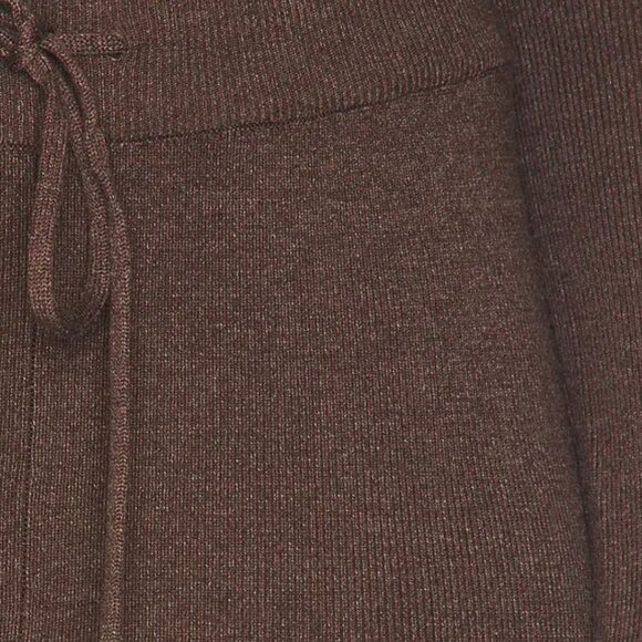 WellBeing + BeingWell Royal Knit Tight in Deep Brown - Picture 4 of 5